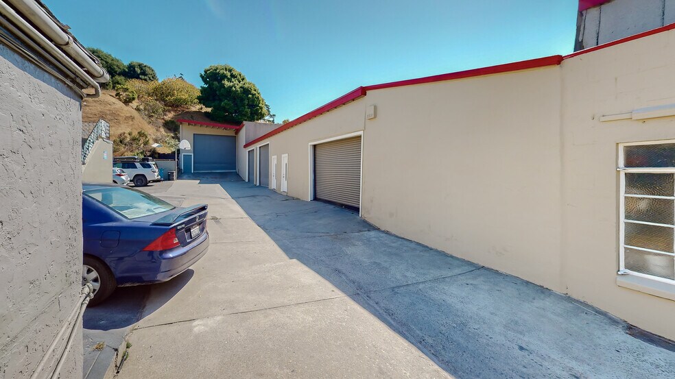 More Photos Of 4020 San Pablo Dam Rd, El Sobrante Warehouse For Sale