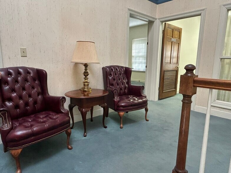 More Photos Of 5 Clifford Dr, Shalimar Office For Sale