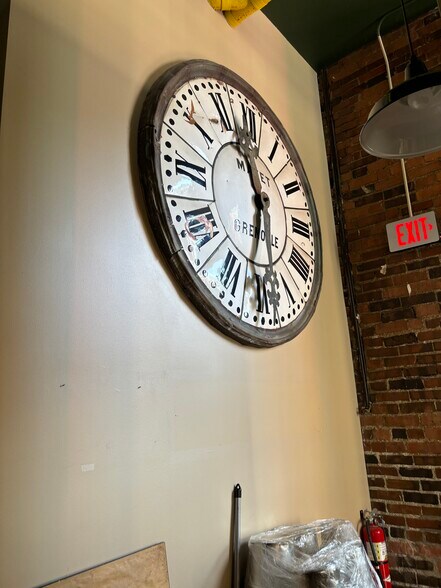 More Photos Of 310 Court Ave, Des Moines Restaurant For Sale