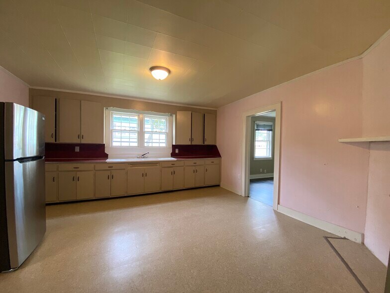 More Photos Of , Spartanburg Unknown For Sale