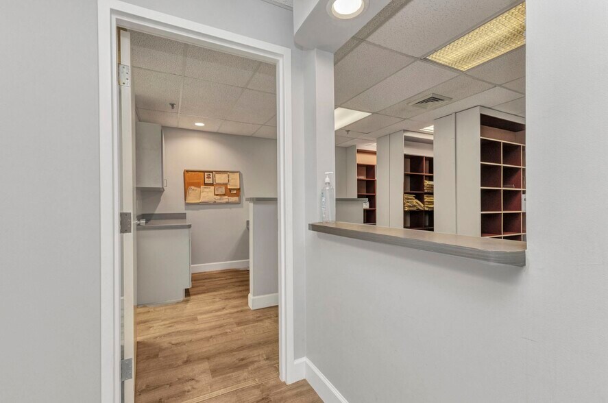 More Photos Of 2525 Harbor Blvd, Port Charlotte Medical For Sale