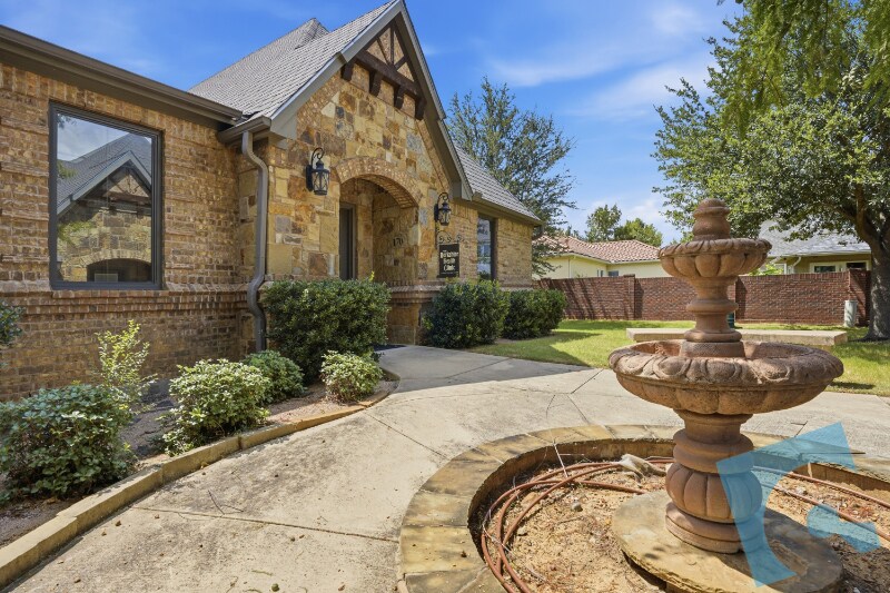 More Photos Of 1120 Glade Rd, Colleyville Office For Lease