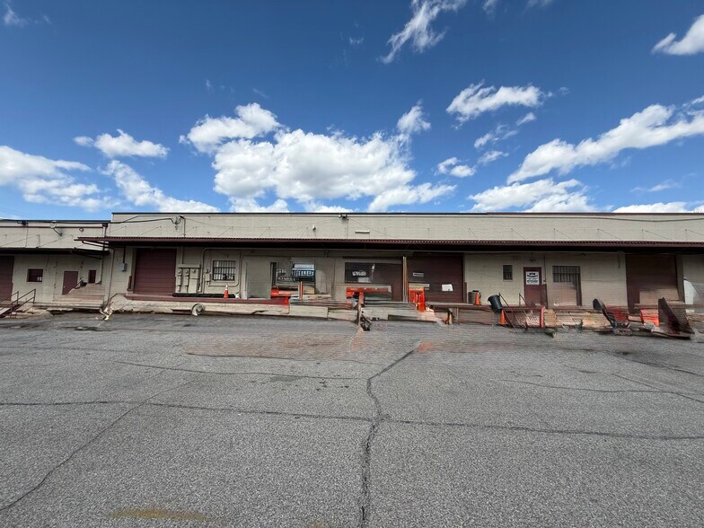 More Photos Of 1777-1797 Olive St, Capitol Heights Warehouse For Sale
