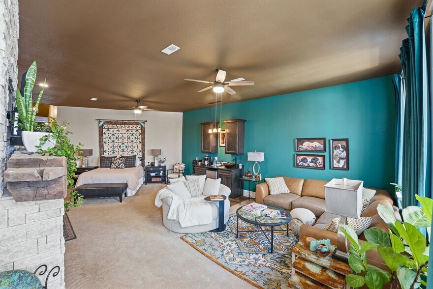 More Photos Of 215 N Michigan St, Plymouth Storefront For Sale