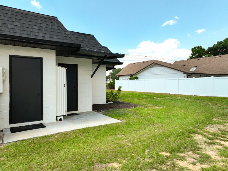 More Photos Of 285 S Central Ave, Umatilla Medical For Sale