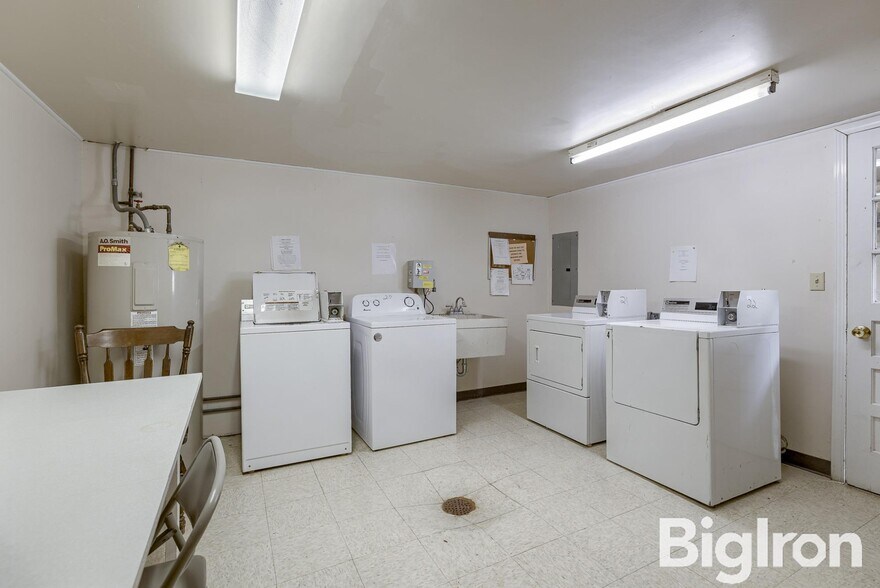 More Photos Of 633 E 10th St, York Apartments For Sale