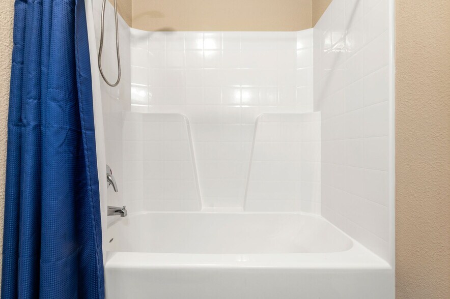 More Photos Of 110 Seubert Heights Dr, Cottonwood Trailer Camper Park For Sale