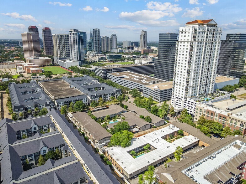 More Photos Of 2320 McCue Rd, Houston Apartments For Sale