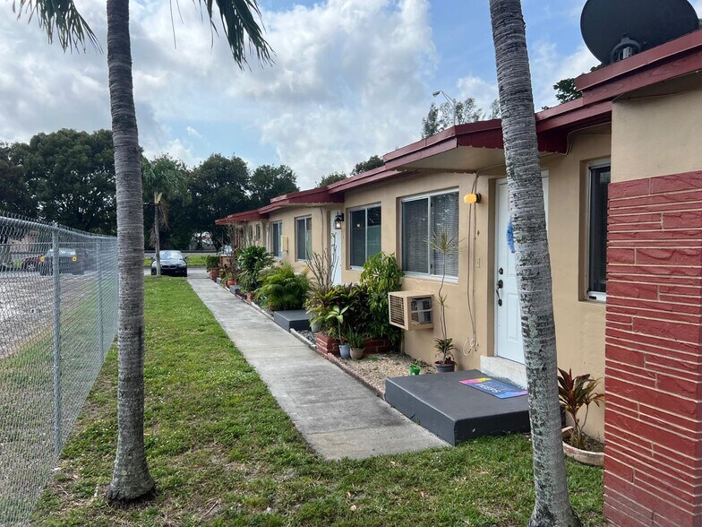 More Photos Of 521-533 E 22nd St, Hialeah Apartments For Sale