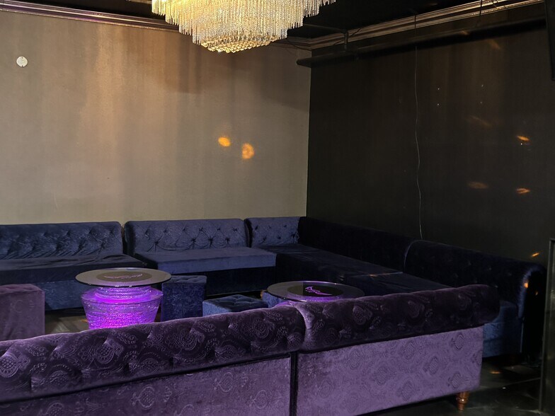 More Photos Of 1017 Front St, Sacramento Storefront Retail Office For Sale