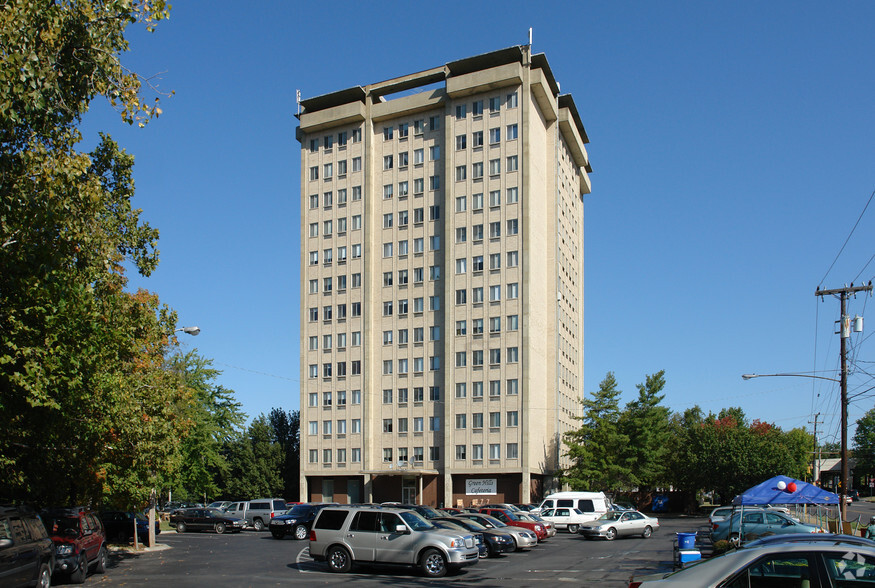 Primary Photo Of 2209 Abbott Martin Rd, Nashville Apartments For Lease