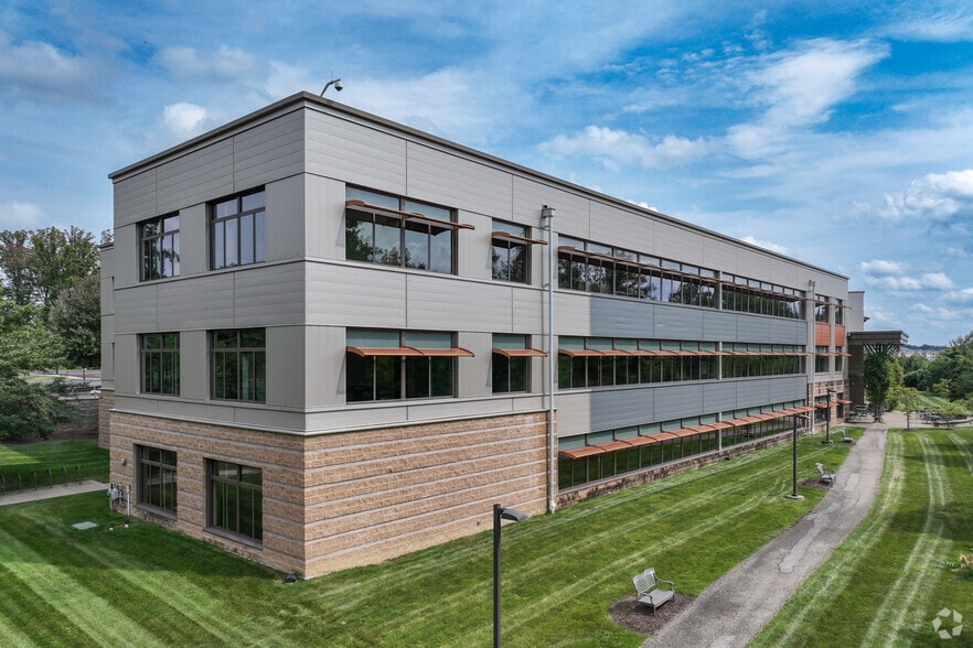 More Photos Of 100 Global View Dr, Warrendale Office For Sale