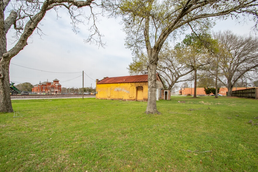 More Photos Of 603 Calhoun St, Richmond Office Residential For Sale