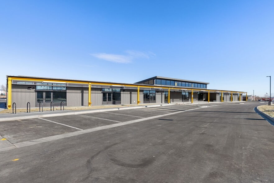 More Photos Of 301-357 W 65th St, Loveland Warehouse For Lease