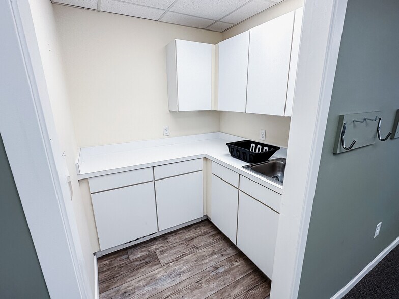 More Photos Of 4649 N Breton Ct SE, Grand Rapids Medical For Sale