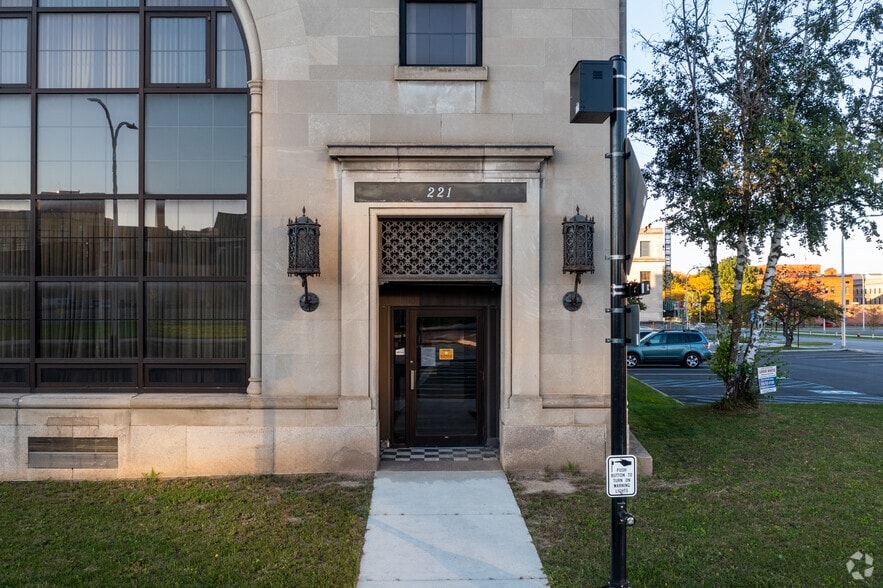 221 Oriskany St E, Utica, NY 13501 Office For Lease