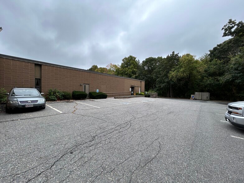 More Photos Of 112 Main St, Northborough Medical For Sale