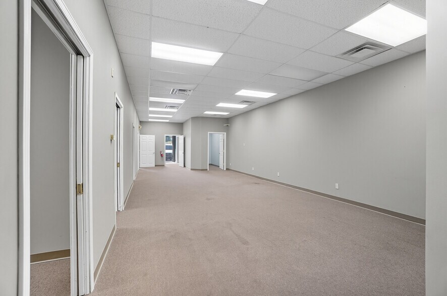 More Photos Of 1104-1124 Kemper Meadow Dr, Forest Park Storefront For Lease