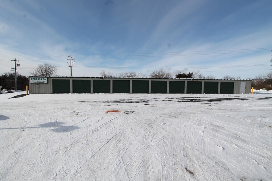 More Photos Of 1220 Janesville Ave, Fort Atkinson Storefront For Sale