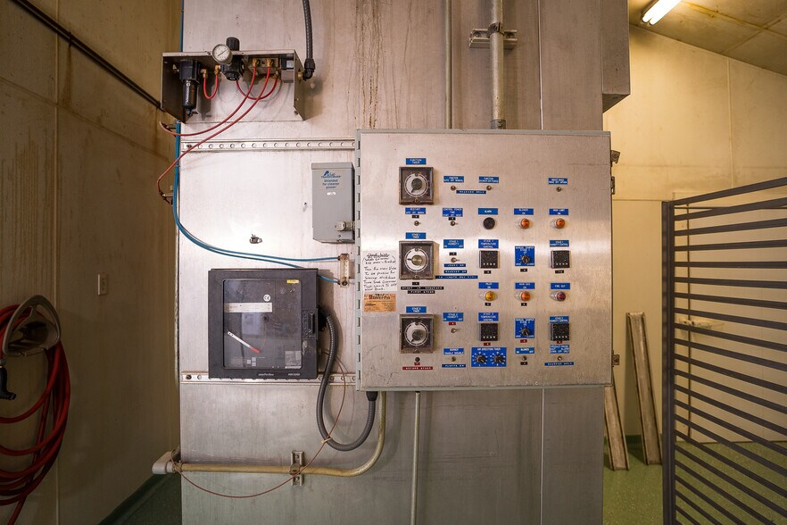 More Photos Of 13637 US Highway 287 N, Grapeland Food Processing For Sale