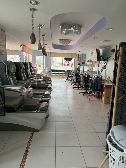 More Photos Of 629 White Horse Pike, Haddon Township General Retail For Sale