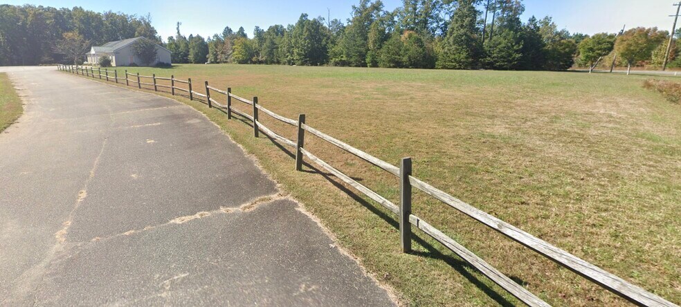 More Photos Of 4920 Massaponax Church Rd, Fredericksburg Religious Facility For Lease