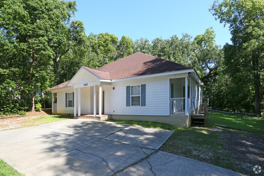 More Photos Of 1602 Airport Dr, Tallahassee Apartments For Sale