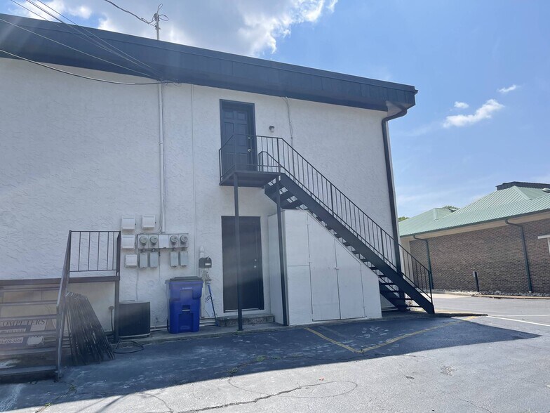 More Photos Of 1009 Keith St NW, Cleveland Office For Lease