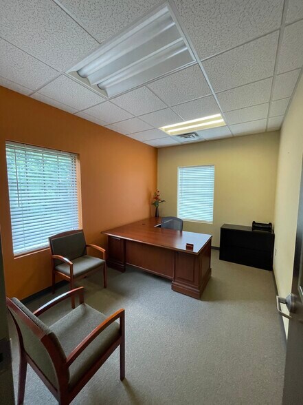 More Photos Of 430 Montbrook Ln, Knoxville Loft Creative Space For Sale