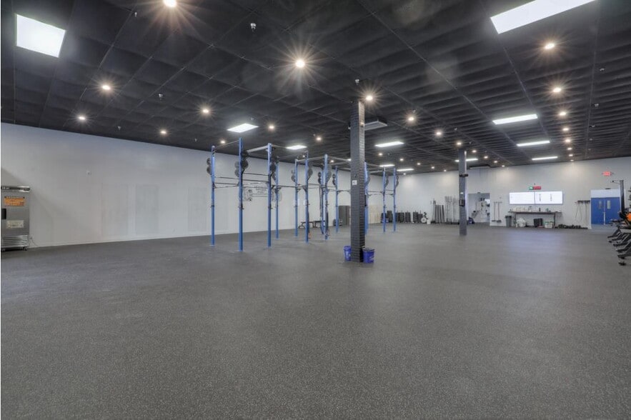 More Photos Of 1121 12th Ave S, Nashville Flex For Lease