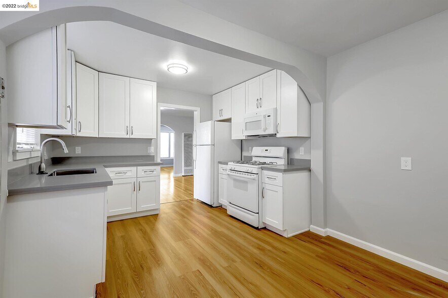 More Photos Of 2118 California St, Berkeley Apartments For Sale
