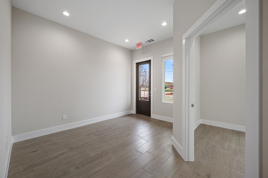 More Photos Of 2951 FM 1460, Georgetown Office For Sale