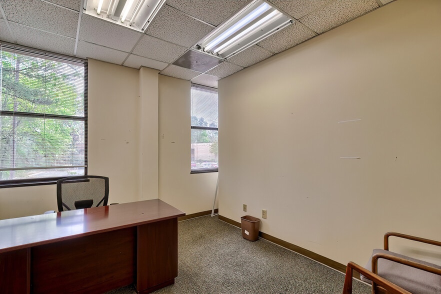 More Photos Of 13 Harbison Way, Columbia Medical For Sale