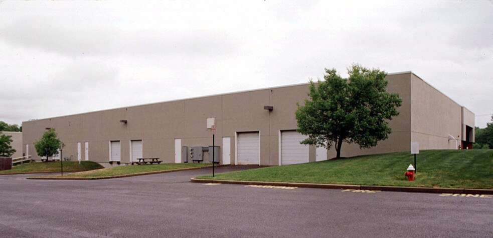 More Photos Of 1433 State Route 34, Wall Township Light Distribution For Lease