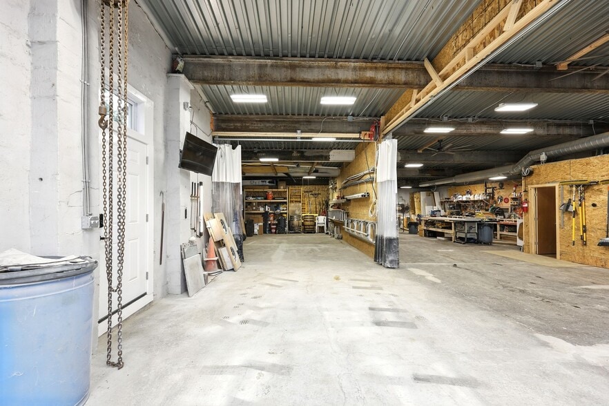 More Photos Of 6 Rogers Ave, Springfield Warehouse For Sale