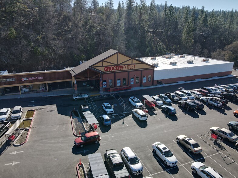 More Photos Of 1426-1480 Broadway, Placerville Freestanding For Lease