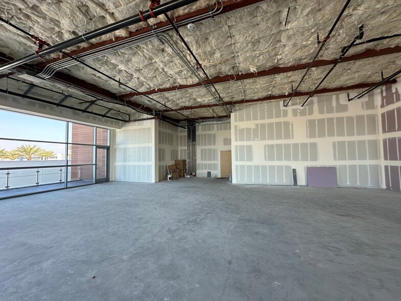 More Photos Of 4625-4635 Admiralty Way, Marina Del Rey Unknown For Lease
