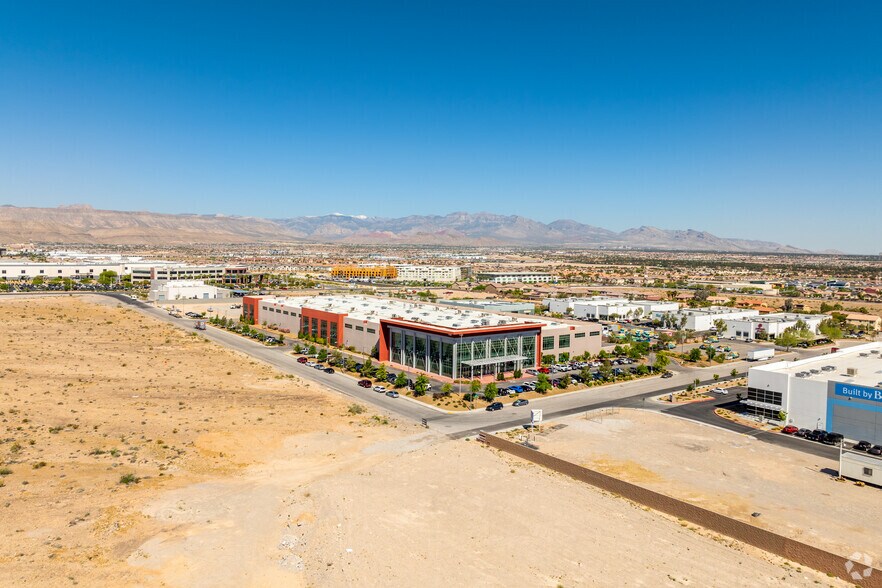 More Photos Of 7608 W Teco Ave, Las Vegas Distribution For Lease