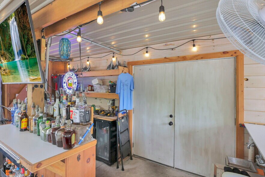 More Photos Of 14675 Zion Rd, Thornville Restaurant For Sale