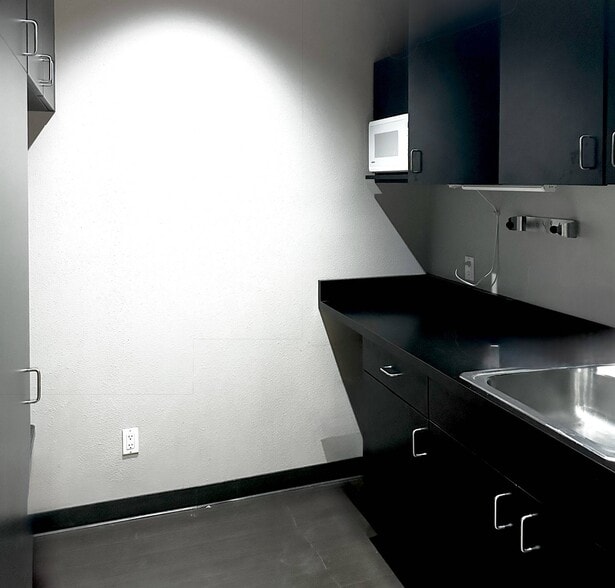 More Photos Of 1463 N Van Ness Ave, Fresno Loft Creative Space For Sale