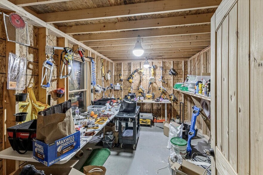 More Photos Of 241 Industrial Park Rd, Mountain City Warehouse For Sale