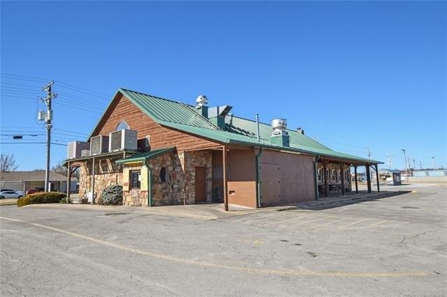 More Photos Of 1403 S Park Hill Rd, Tahlequah Restaurant For Sale