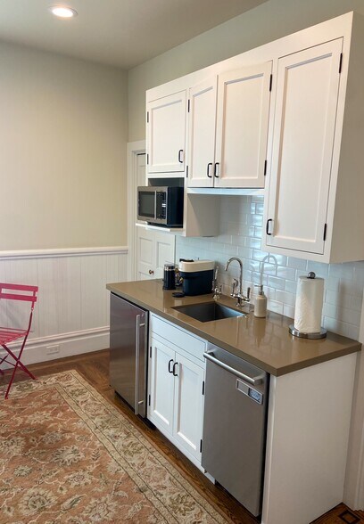 More Photos Of 700 Franklin St, Napa Office For Lease