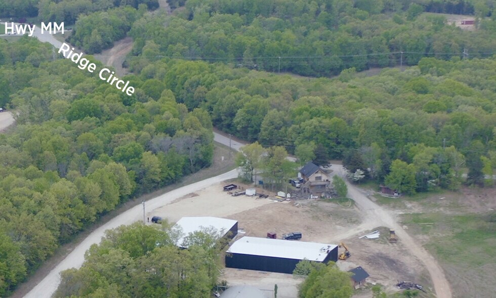 More Photos Of 100 Man Cave, Sunrise Beach Self Storage For Sale