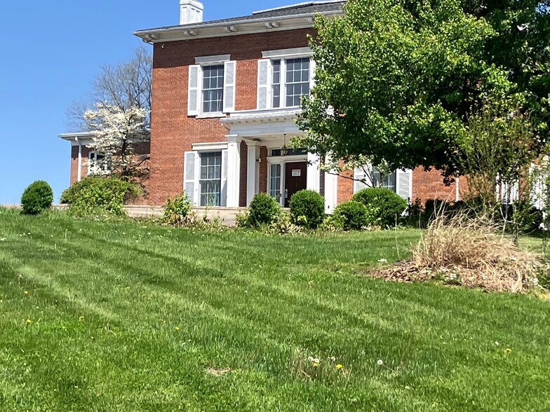 More Photos Of 2 Ferncliff Pl, Springfield Office For Lease