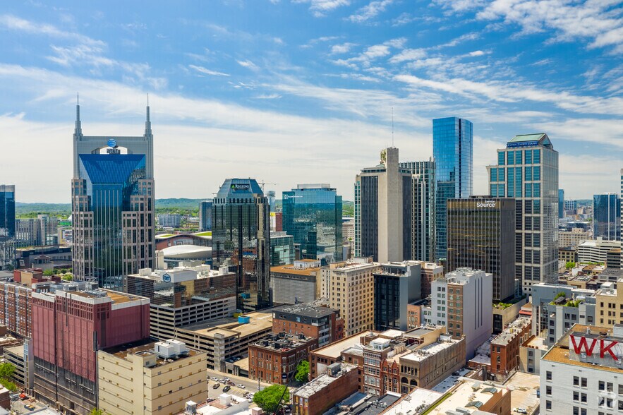 More Photos Of 401 Church St, Nashville Office For Lease