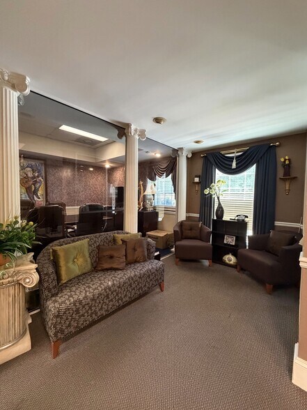 More Photos Of 3080 Campbellton Rd SW, Atlanta Office Residential For Sale