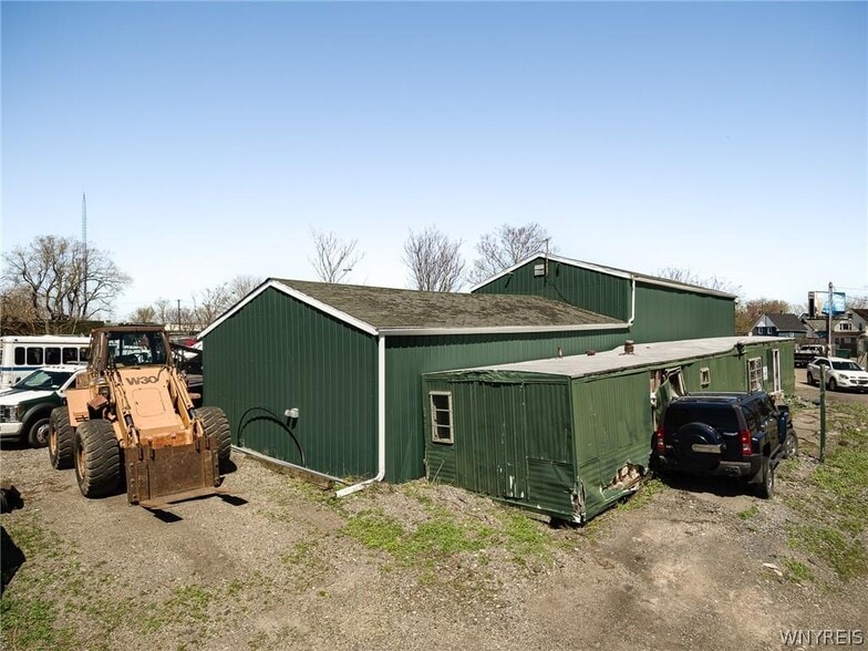 More Photos Of 620 Bailey Ave, Buffalo Auto Salvage Facility For Sale