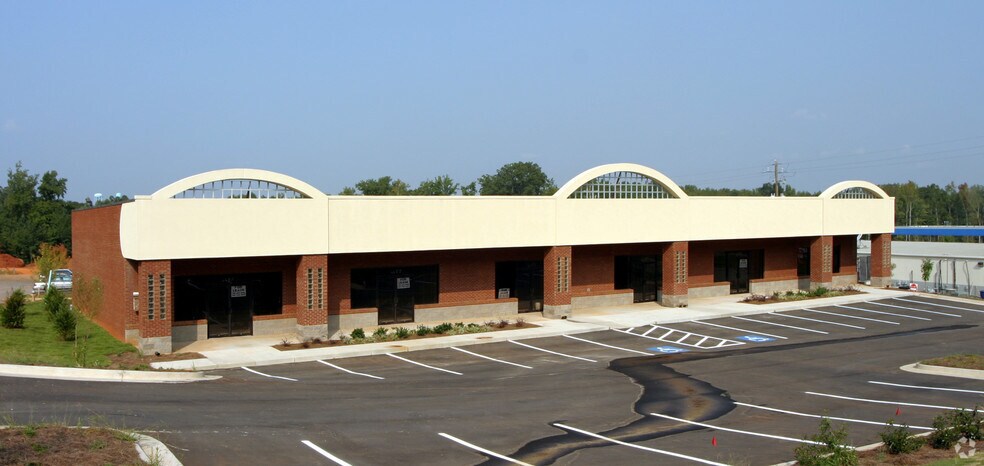 More Photos Of 2685 Highway 42 N, McDonough Freestanding For Sale