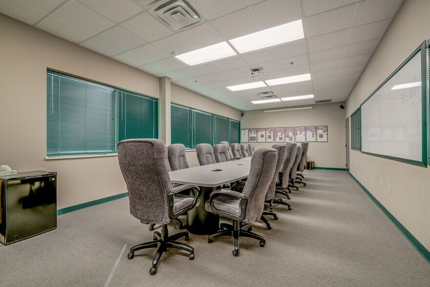 More Photos Of 3101 Technology Dr, Edmond Light Distribution For Lease